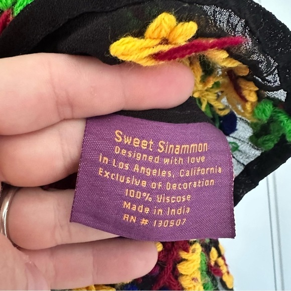 Sweet Sinammon Multicolor Paisley Embroidered Long Sleeve Top Womens Medium - Picture 6 of 8